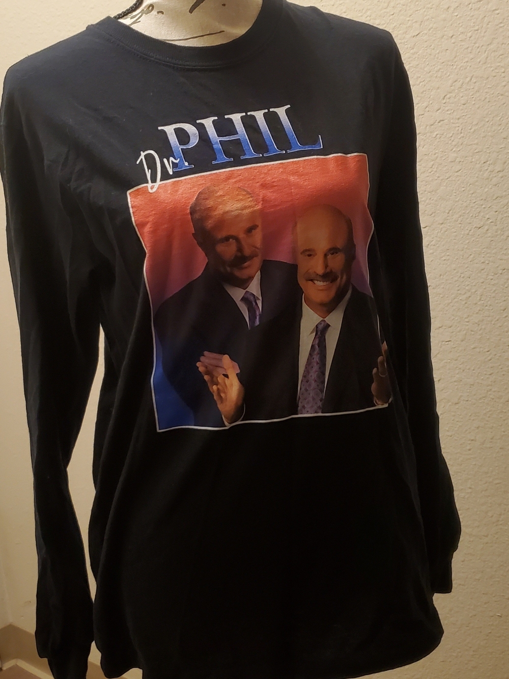 Gildan Dr Phil Black Long-Sleeve Graphic Tee. Never Worn